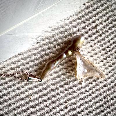 Dragonfly USA Natural Freshwater Pearl Pendant