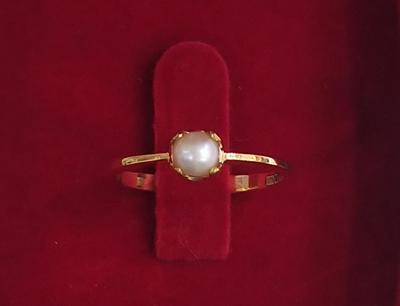 Elegant Natural Basra Pearl Ring in 21K Yellow Gold