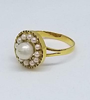 Fancy 12 Pearl Ring Basra Pearls 18K Yellow Gold