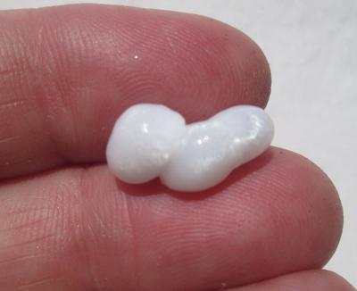 Full Flame Clam Pearl Bootie Sock Shape 6+ carats