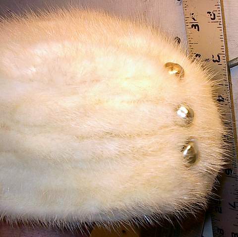 Fur Hat Pearls