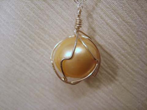 Golden South Sea Undrilled Pearl for Sale Golden South Sea Undrilled pearl for sale