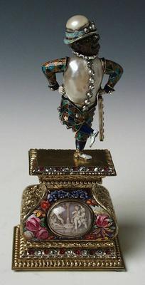 Harlequin with mask and Negro Bobblehead