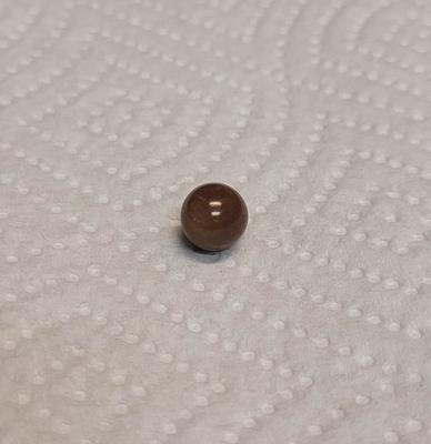 Horse Conch Pearl from Isla Margarita Maroon color 13 carats 14mm