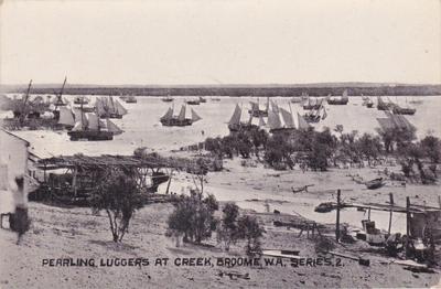 Pearling luggers off the coast of Broome in the early 1900s. PUBLIC DOMAIN