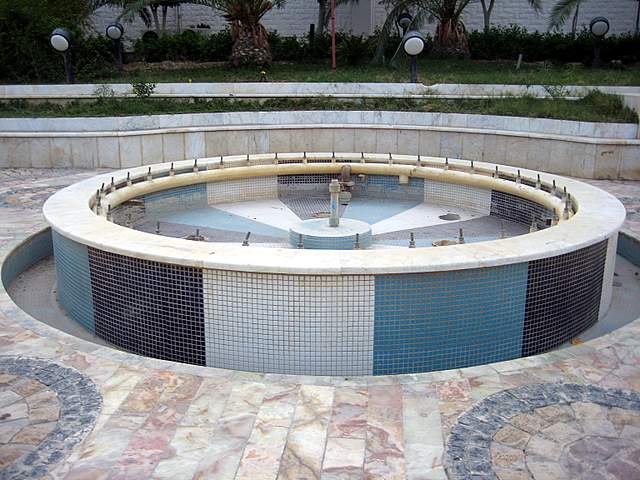 Dry fountain Kish