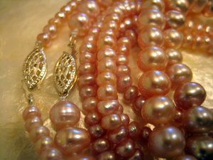 Lavender Pearl Clasps