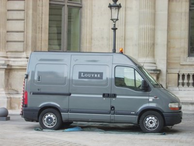 Louvre Van