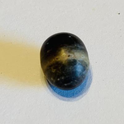 Lovely Pen Pearl 5 carats 10mm on Necklace