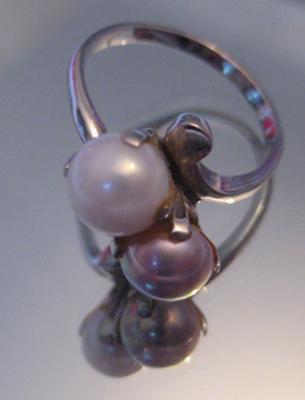 Ring with natural Minnesota River Pearls