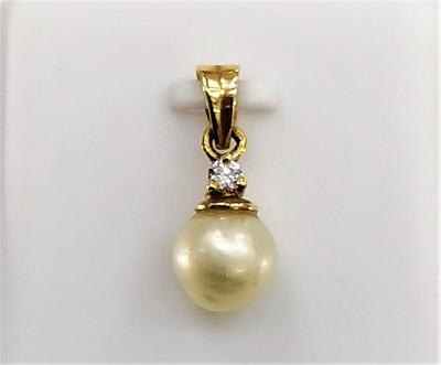 Natural Pearl Pendant