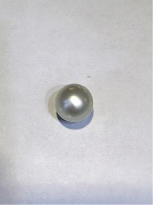 Natural Basra 4.35 carat Drop Shaped Pearl