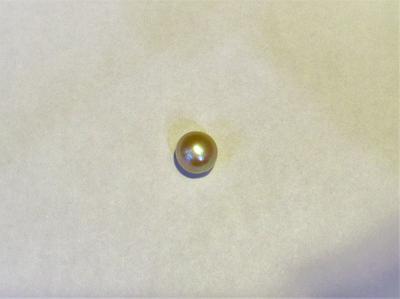 Natural Basra Loose Pearl from Arabian/Persian Gulf 2 carats