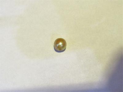 Natural Basra Loose Pearl from Arabian/Persian Gulf 2 carats