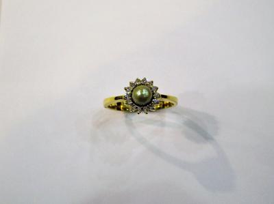 Natural Basra Pearl Ring With Diamonds 18k Gold