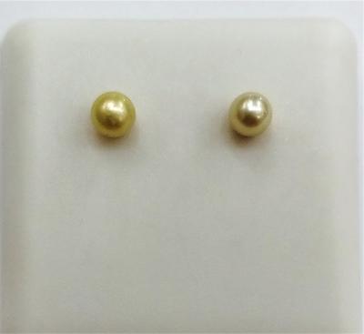 Natural Basra Pearls Earrings for Pierced Ears