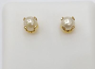 Natural Basra Pearls Pair Button Shape on 18K Gold