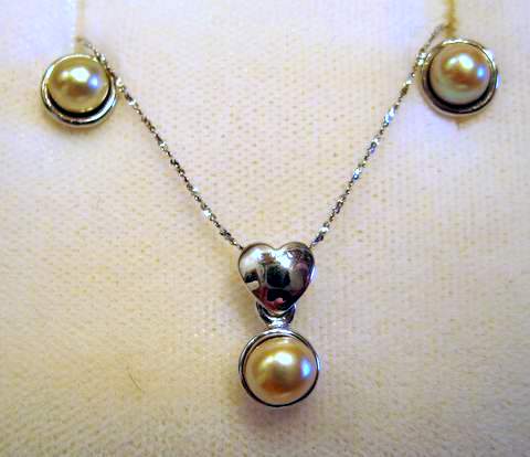 Natural Oriental Pearl Jewelry Set