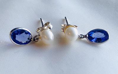  Natural USA Pearl Earrings with Tanzanites