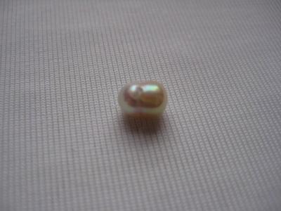 Natural pearl 0.76 carats