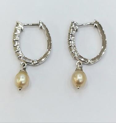 Natural Pearls & Diamonds set in clip type Earrings 