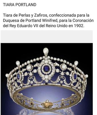 Natural Pearls - Tiara Portland