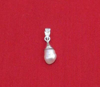 Natural Persian Gulf Basra Pearl Pendant