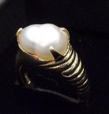 Natural Persian Gulf Pearl Ring