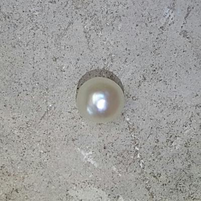 Natural Saltwater Pearl 1.5 ct Button Shape