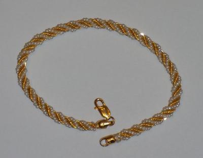 Natural Seed Pearls Bracelet in 21K