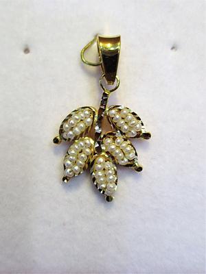 Natural Seed Pearls Pendant Five Leaf Design on 18k Gold