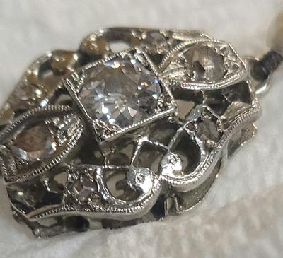 Natural Wild Graduated Saltwater pearl strand... in the trash?