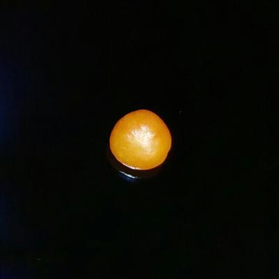 Orange Clam Pearl 1.95 ct for Sale