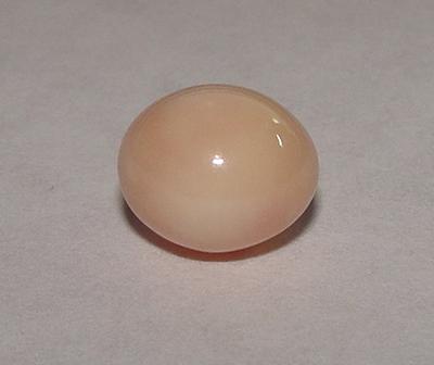 Orange-Yellow Conch Pearl Near Round 3.6 cts