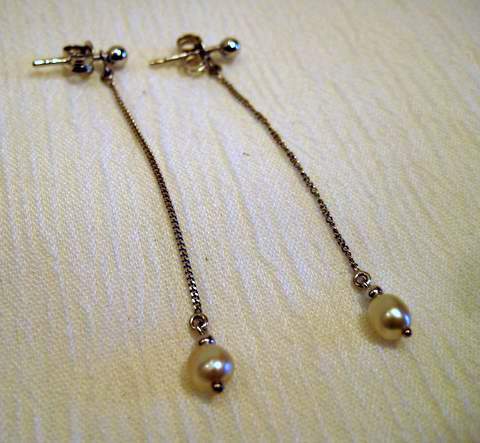 Oriental pearl earrings