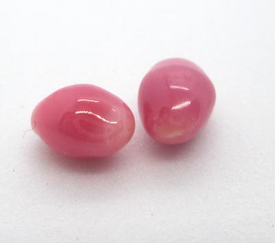 Pair of Dark Pink Conch Pearls 1.80 carats Total