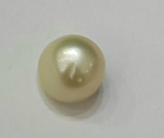 Persian Gulf Basra Pearl 3.29 carat Button Shape High Luster