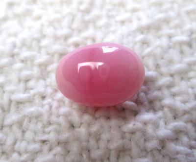 Pink Oval Conch Pearl 1.95 carats