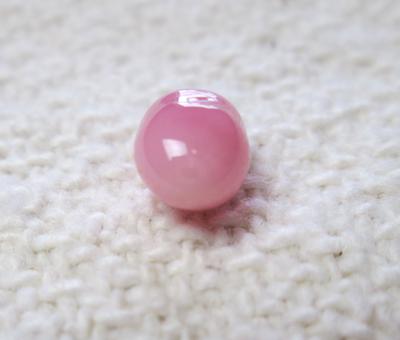 Pink Oval Conch Pearl 1.95 carats