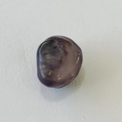 Quahog Pearl Baroque Drop Dark Purple 2+ carats 8mm