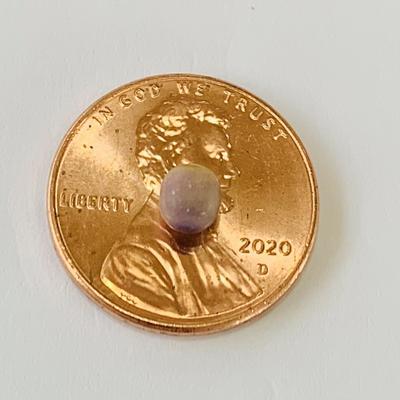 Quahog Pearl Oval Lavender to Beige 5mm