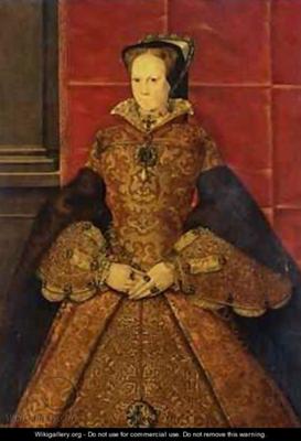 Queen Mary wearing La Peregrina