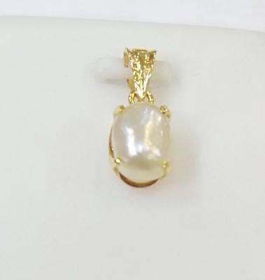 Salt Water Natural Basra Pearl Pendant