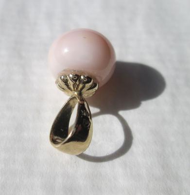 Superb Conch Pearl 4+ Carats 8mm Button Shape on 14k Gold