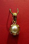 Natural Basra Pearl Pendant in 18K Gold