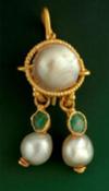 Natural Pearl Earring  <BR>(Credit: Photo copyright Israel Antiquities Authority)