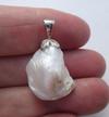 USA Natural Freshwater Pearl Pendant 24 carats 14k Gold