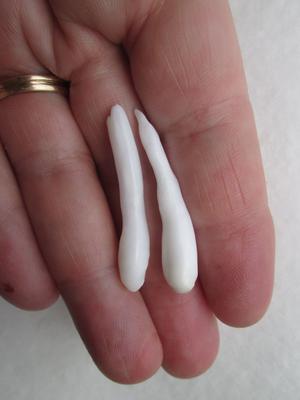 Two Long Natural Clam Pearls with Flame 36+mm for Sale