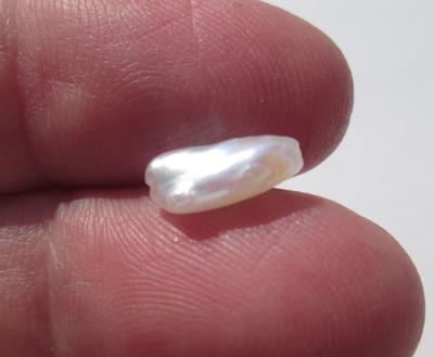 USA Freshwater Baroque Natural Pearl 10mm 1+ carats