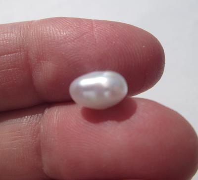 USA Freshwater Natural Pearl Baroque 3+ carats 8mm